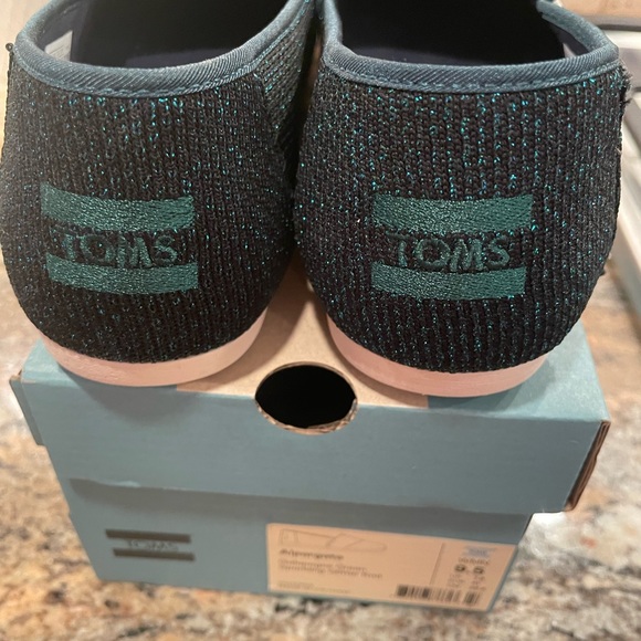TOMS - green/black glitter slip ons - Picture 6 of 6